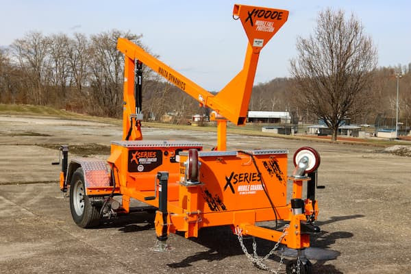 Malta Dynamics X1000 Mobile Grabber, 2 Workers, 22 ft Manual | Canada